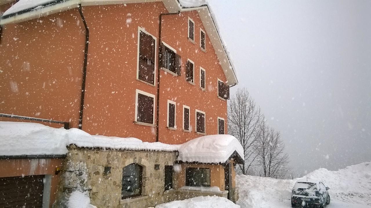 Hotel Il Ghiro Ovindoli Bagian luar foto