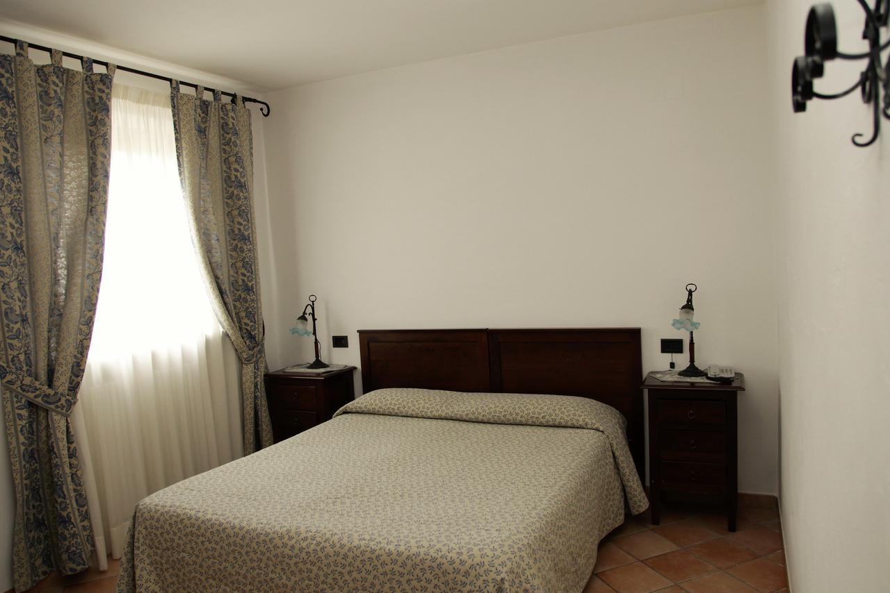 Hotel Il Ghiro Ovindoli Bagian luar foto