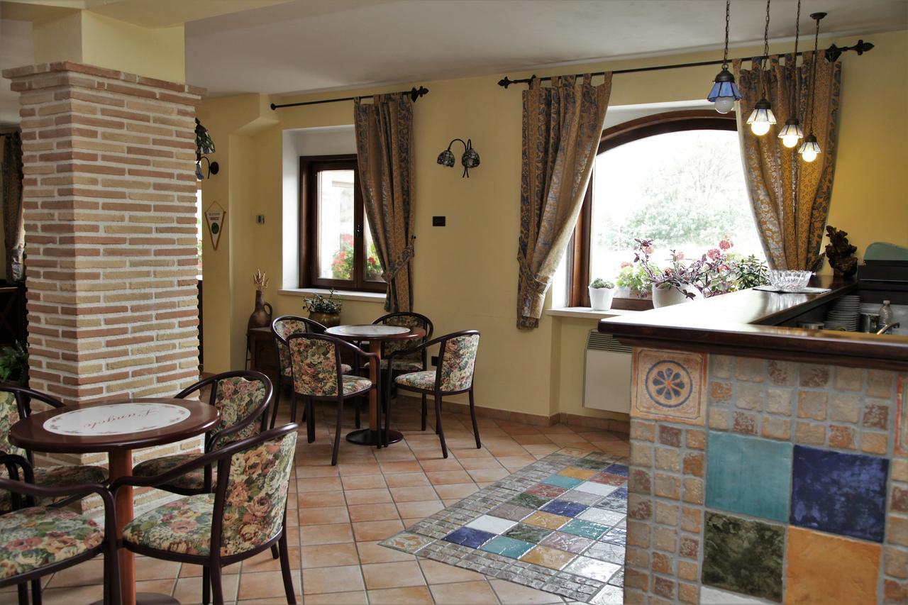 Hotel Il Ghiro Ovindoli Bagian luar foto