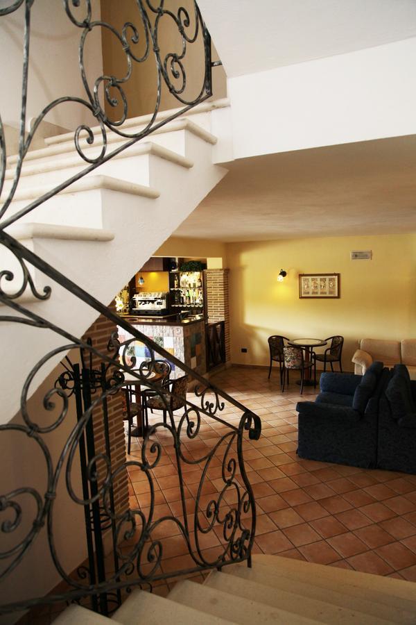 Hotel Il Ghiro Ovindoli Bagian luar foto